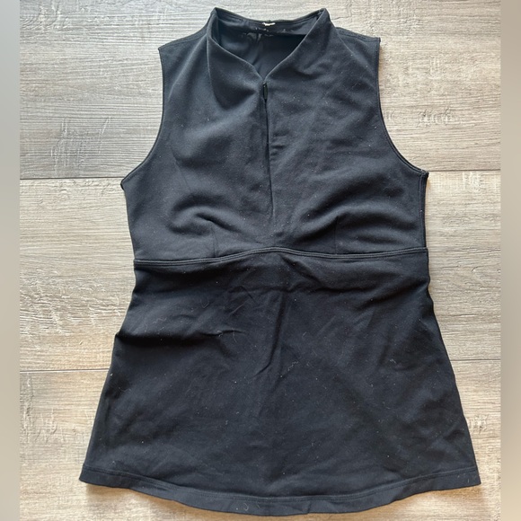 Lululemon workout tank - Picture 2 of 3